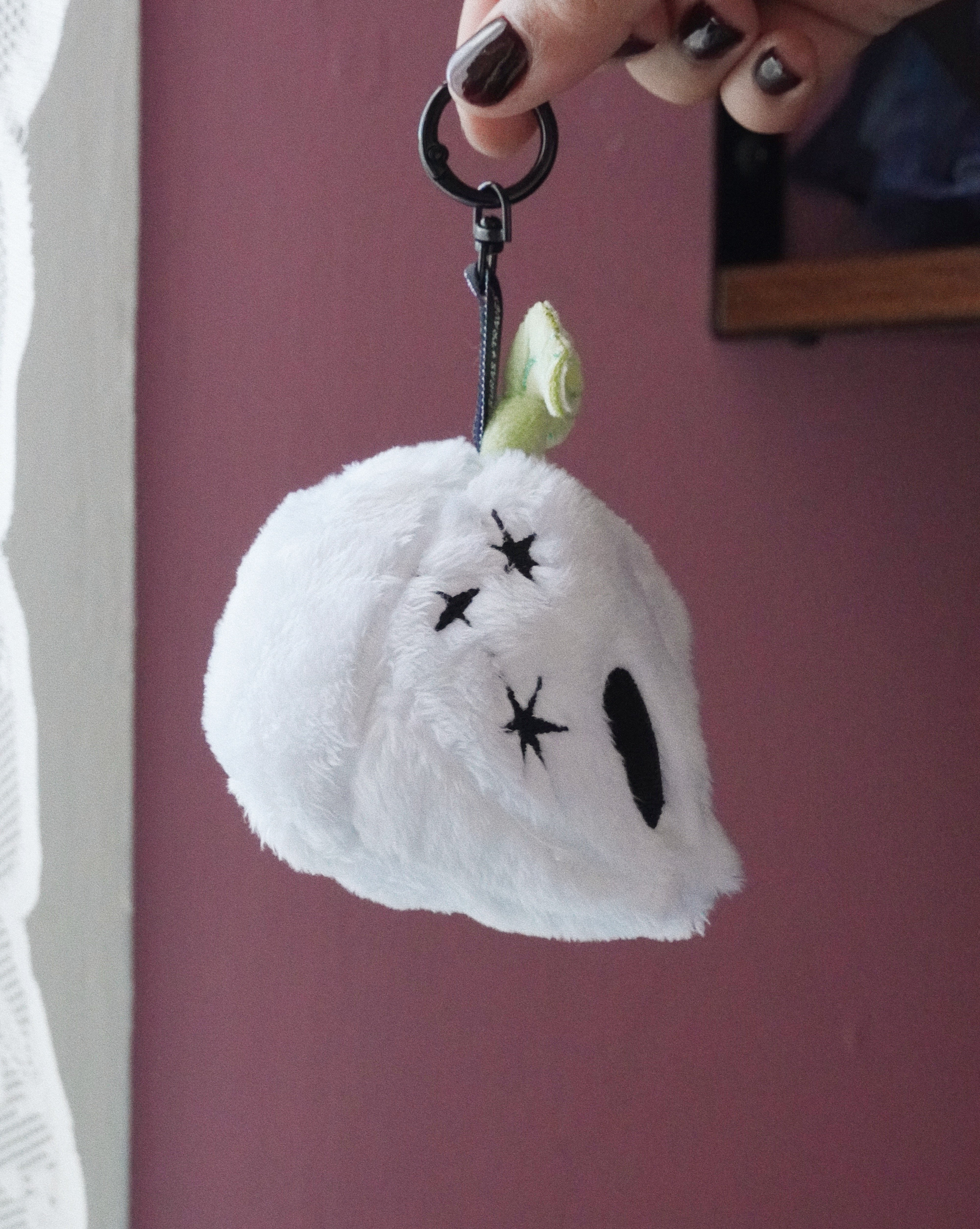 Sprout Skull Keychain – shoptravesuras
