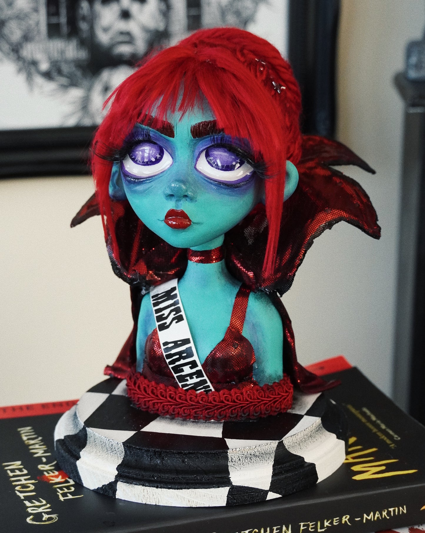 Miss Argentina Bust