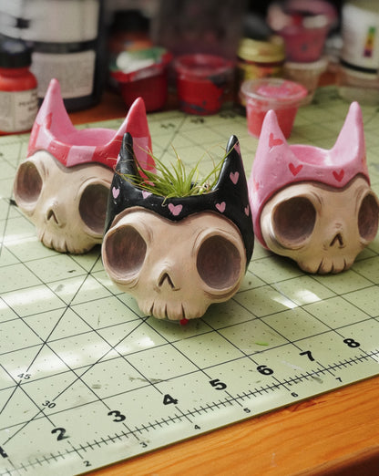 Sweetheart Skully Pots